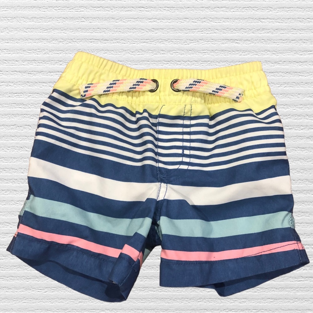 Carter’s Swim trunks size 6 month